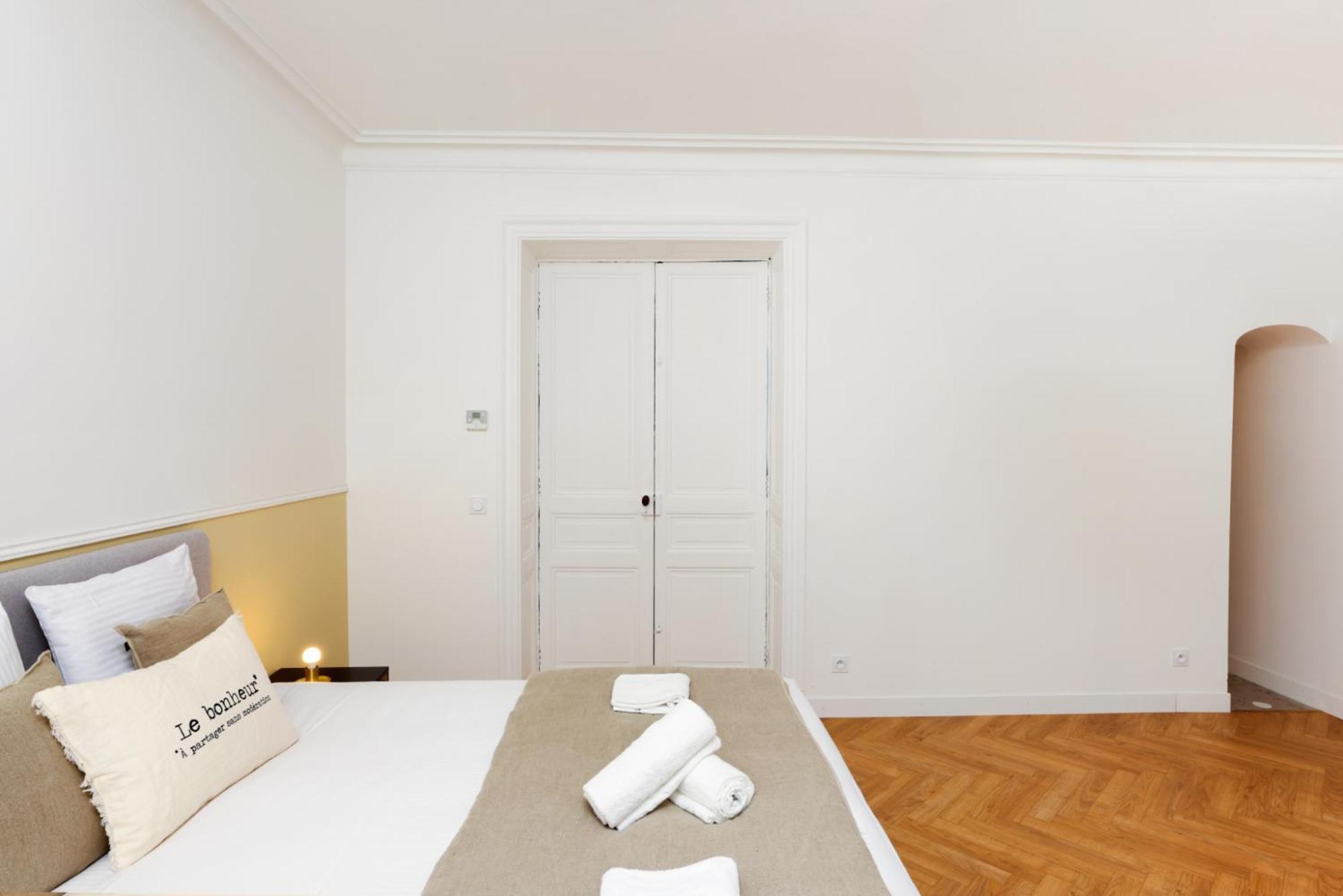 La Pittoresque 2 Apartment การ์กาซอน ห้อง รูปภาพ