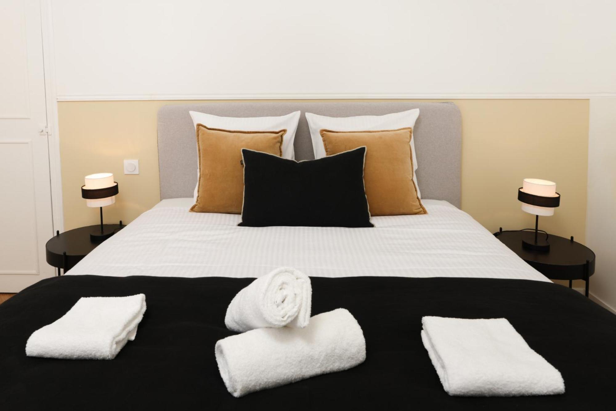 La Pittoresque 2 Apartment การ์กาซอน ห้อง รูปภาพ